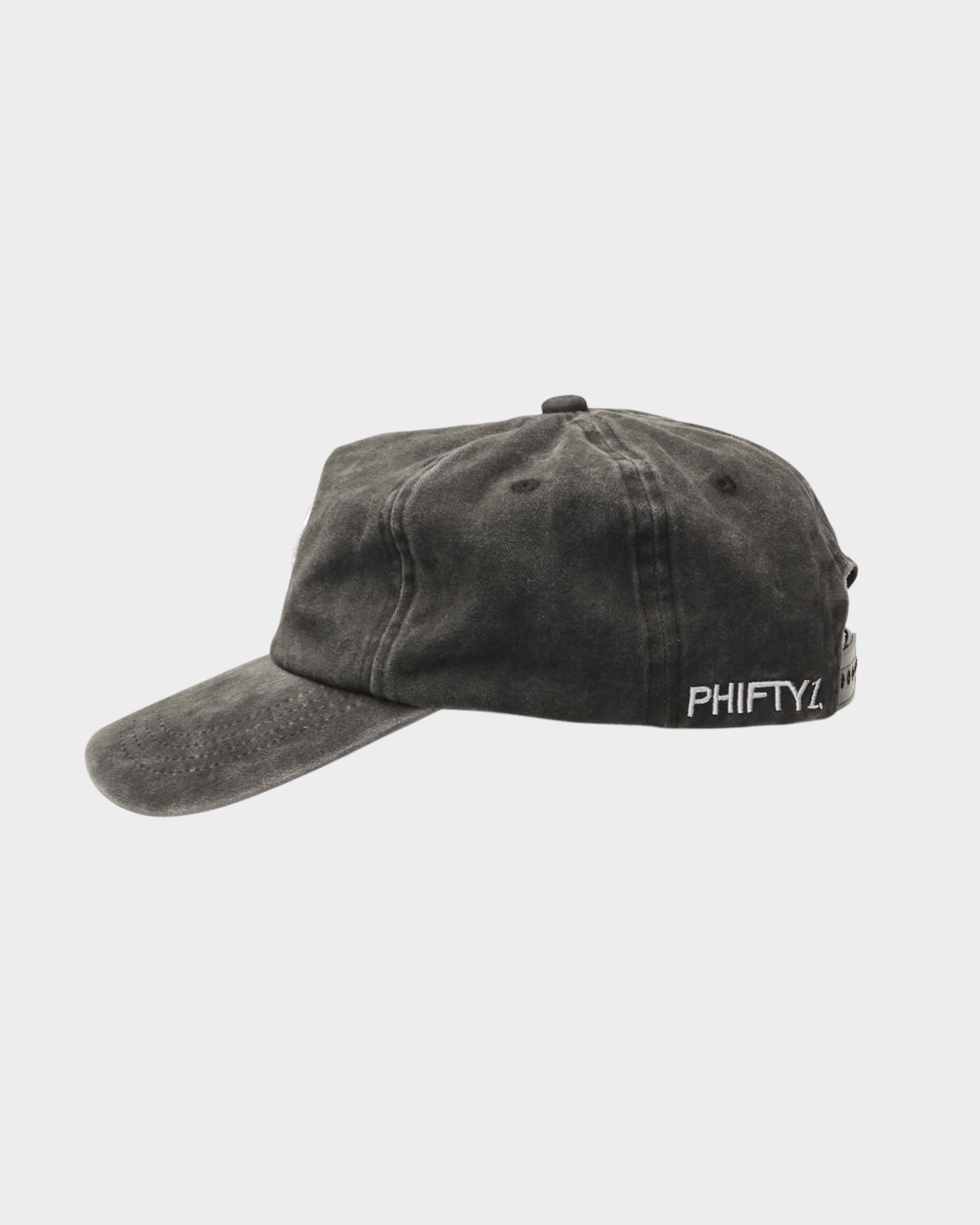‘P’ Logo Cap